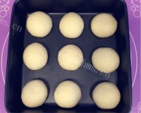 好吃不腻的小面包做法图解7)