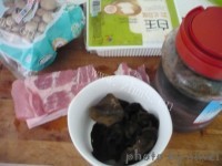色香味浓的虾酱炒豆腐做法图解1)