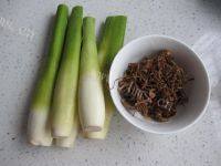 自制美食明油笋干菜煮茭白做法图解1)