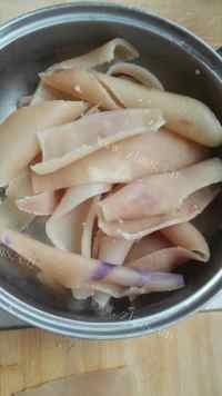 好吃的彩色的肉皮冻做法图解1)