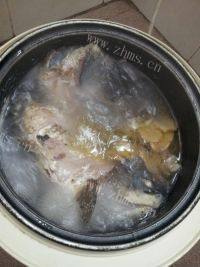 简单版鲫鱼豆腐汤做法图解6)