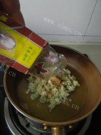 美味的蒜蓉十三香小龙虾做法图解14)