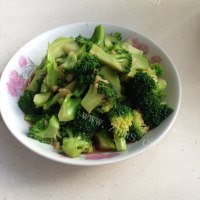 家常菜蒜炒西兰花