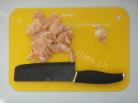 有趣的年兽胡萝卜鸡肉泥做法图解2)