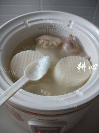 猪脚萝卜汤做法图解8)