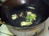 「美味可口」韭菜炒豆芽做法图解5)