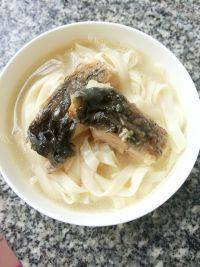 汤鲜味美鲜鱼汤面做法图解8)