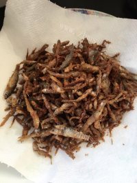 色香味浓的炸小鱼做法图解5)