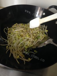 好吃的炒黄豆芽做法图解6)