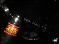 美味的莲藕龙骨汤做法图解4)