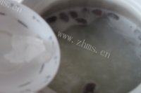 酥嫩山药红枣粥做法图解7)