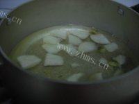 很健康的雪梨菊花茶做法图解4)