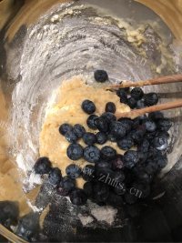 自制蓝莓马芬做法图解14)