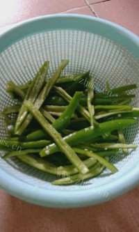 色香味俱全的青椒肉丝做法图解2)
