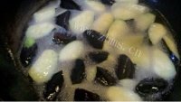 美味佳肴般的油焖茄子做法图解3)