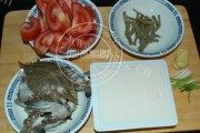梭子蟹番茄豆腐煲做法图解1)