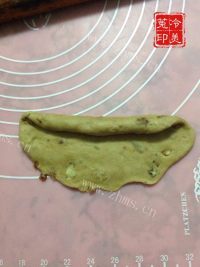 自制红糖红枣核桃面包做法图解17)