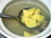 土豆排骨汤做法图解8)