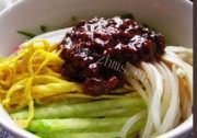老北京炸酱面做法图解5)