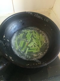 家常菜红油腐竹做法图解3)