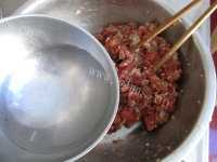 好吃的鲜虾牛肉馄饨做法图解4)