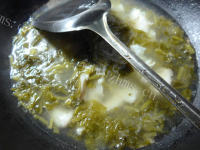 美味雪菜虾潺汤做法图解8)