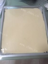 蓝莓瑞士卷做法图解5)