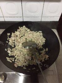 自制酱肉包子做法图解5)