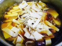 美味干豆腐炖土豆做法图解7)