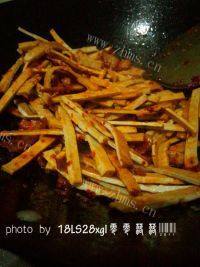 家常菜香干炒肉片做法图解7)
