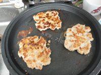 香酥牛肉饼做法图解5)