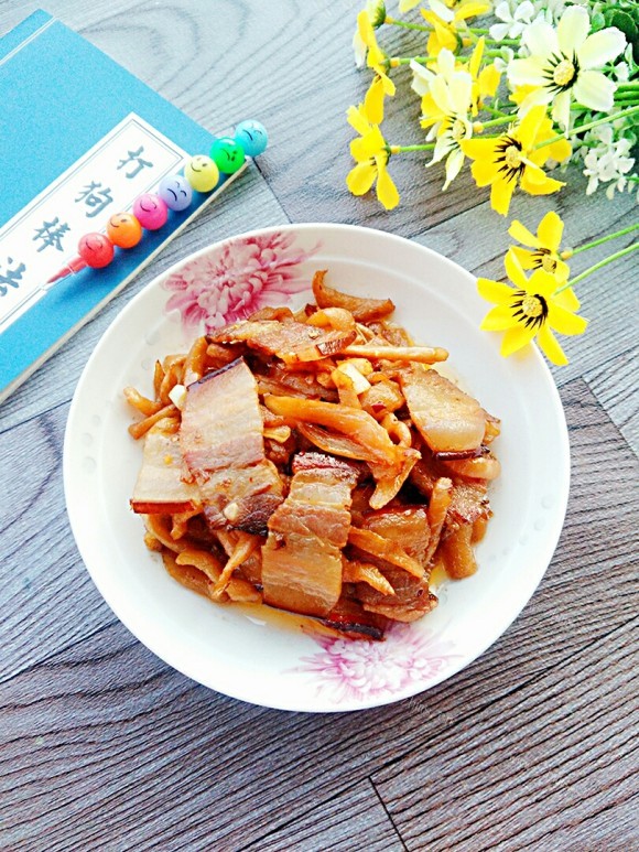香喷喷的腊肉炒萝卜干