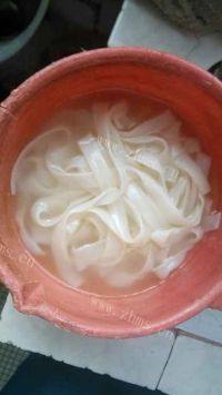 美味的凉拌凉皮做法图解1)