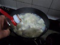 口感丰富的海蛎豆腐汤做法图解9)