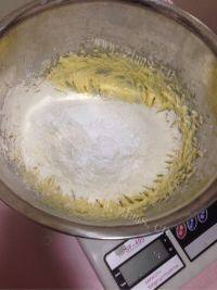 自制蔓越莓酥条饼干做法图解4)