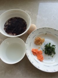鲜美可口的紫菜蛋花汤做法图解1)
