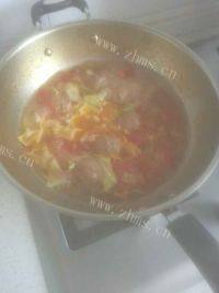 美味的牛丸蔬菜汤做法图解6)