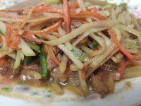 家常菜肉炒土豆丝