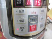 滋补的天麻炖乌鸡做法图解9)