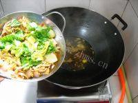 家常菜麻辣水煮肉片做法图解14)