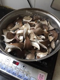 回味无穷的酱炒蘑菇做法图解1)