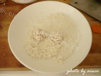 美味的珍珠丸子做法图解7)