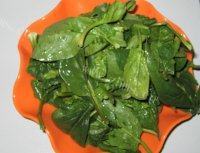 菠菜拌花生米做法图解3)