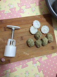 自制绿豆糕做法图解7)