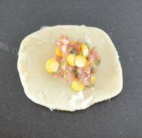 香酥可口的玉米鲜肉苏式饼做法图解15)