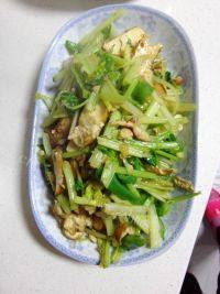 家常菜芹菜香干