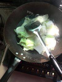 一绝的清炒大白菜做法图解2)