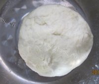 口感极佳的豆沙卷面包做法图解1)