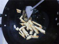 甘脆的韭菜炒豆腐做法图解5)