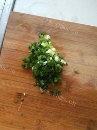 色香味浓的酸菜鱼做法图解1)